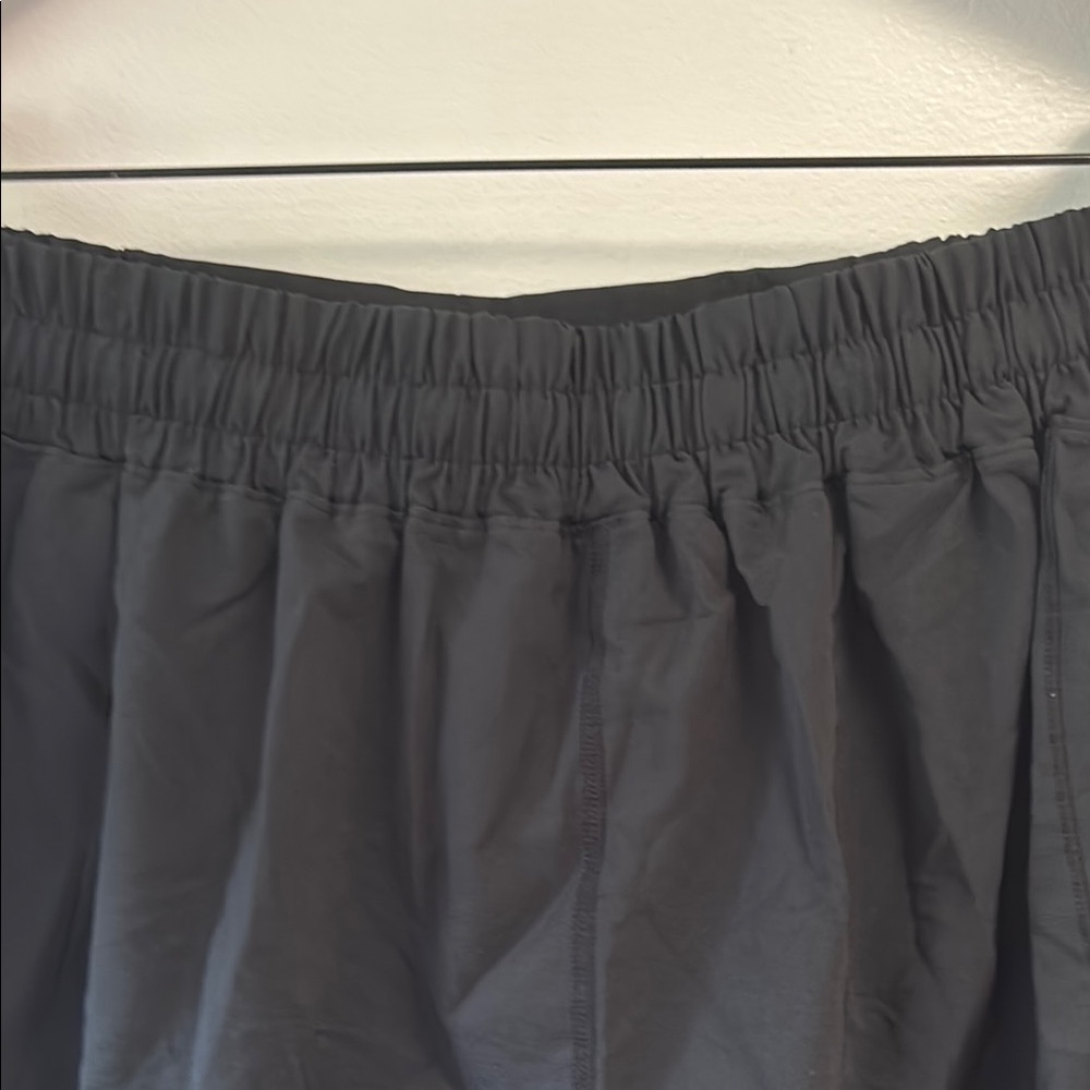 AugIris Jet Black Women's Athletic Shorts size M NWT - Picture 8 of 9
